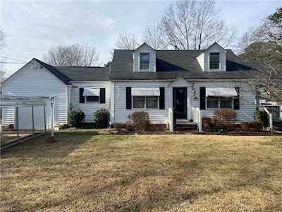 1143 Land St Norfolk, VA 23502