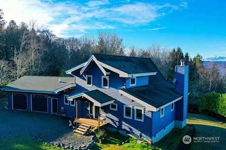 3750 Tracyton Beach Rd NW Bremerton, WA 98310