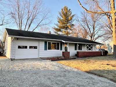 1808 Crescent Dr. Drive Warsaw, IN 46580
