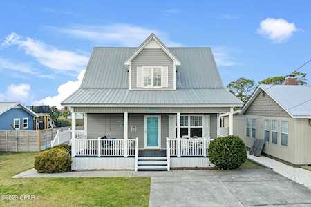 125 E Lakeshore Dr Panama City Beach, FL 32413