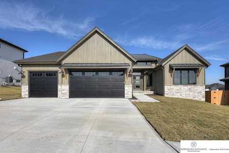 18108 Locust St Omaha, NE 68022