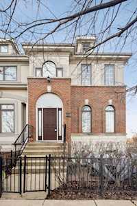 1804 Alta Vista Ct Naperville, IL 60563