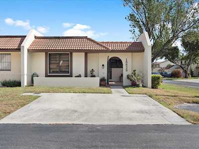 18829 NW 65 Ct #18829 Hialeah, FL 33015