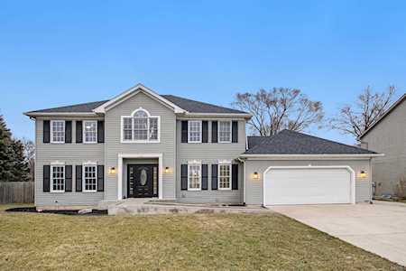 524 Shepherds Cove Drive Osceola, IN 46561