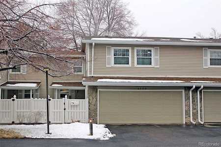 2752 S Heather Gardens Way Aurora, CO 80014