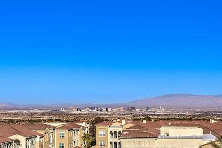2555 Hampton Rd #9304 Henderson, NV 89052