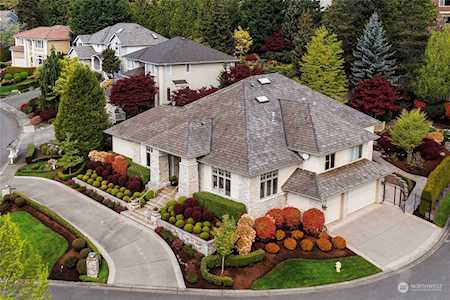 6538 156th Ave SE Bellevue, WA 98006