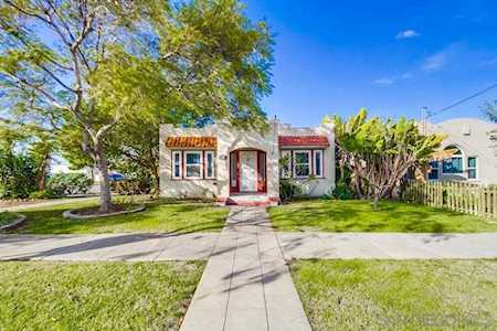 1105 E 6th St National City, CA 91950