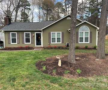 12607 Sulgrave Dr Huntersville, NC 28078