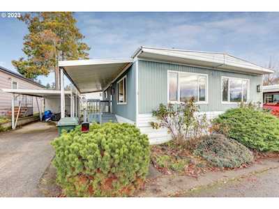 4407 SE Roethe RD #20 Milwaukie, OR 97267