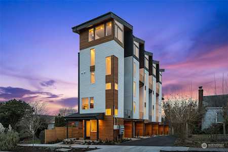 215 A 17th Ave S Seattle, WA 98144