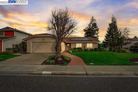 3405 Stacey Way Pleasanton, CA 94588