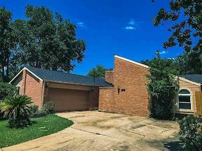 1707 S Kirkwood Rd Houston, TX 77077