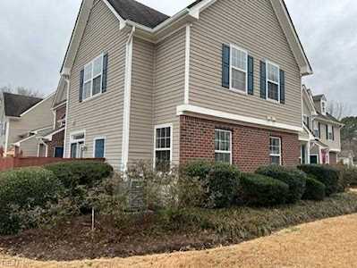 606 Primrose Ln Chesapeake, VA 23320