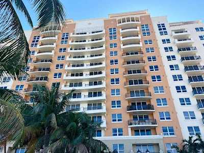 3232 25th Ave #1009 Miami, FL 33145