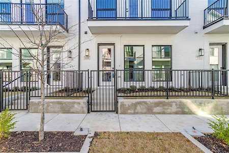 131 Garden Court E Arlington, TX 76013