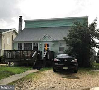 405 Central Ave Ship Bottom, NJ 08008