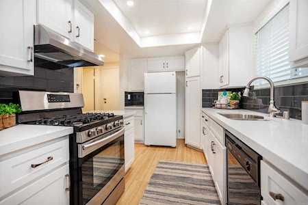 13815 8 Johannesberg Drive Poway, CA 92064