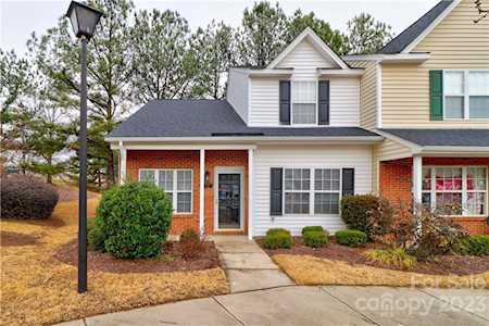 122 Mangum Circle Mooresville, NC 28117