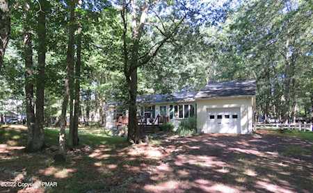 89 Sassafras Rd Albrightsville, PA 18210