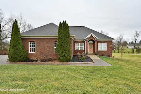 362 Benjamin Blvd Fisherville, KY 40023
