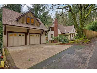 4211 SW Chesapeak AVE Portland, OR 97239