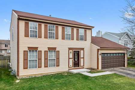 1171 Brookstone Dr Carol Stream, IL 60188
