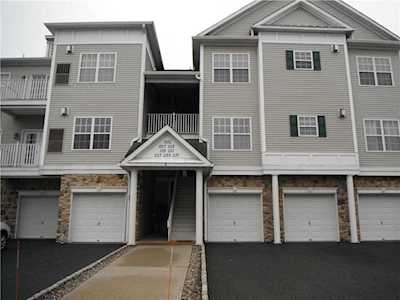 1113 Old Course Ln Easton, PA 18042