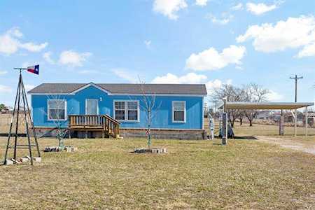 672 County Road 2133 Valley View, TX 76272
