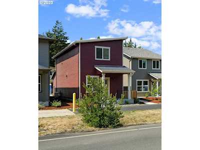 4560 SE Harborton ST #64 Newport, OR 97366