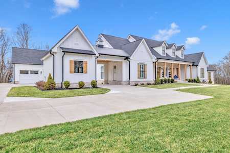 1095 Sam Johnson Rd Columbia, TN 38401