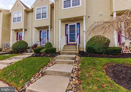 70 Yellowwood Ct Glassboro, NJ 08028
