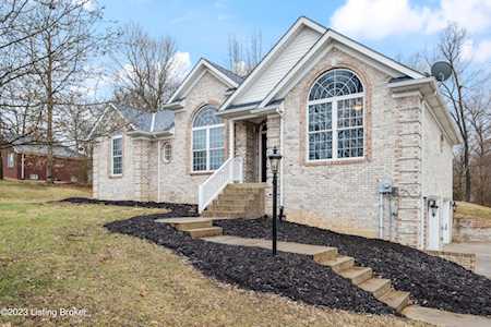 1063 Mill Brook Cir Shepherdsville, KY 40165