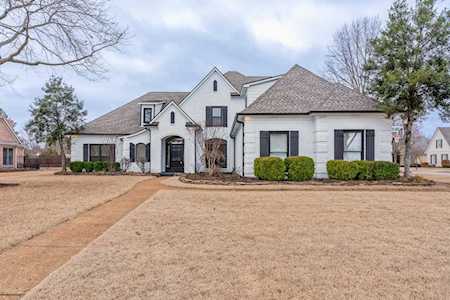 10244 W Shrewsbury Run Collierville, TN 38017