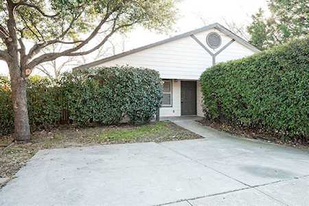 660 Hardy Street Lewisville, TX 75057
