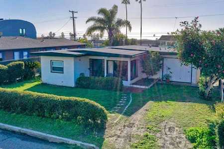 2048 Manchester Avenue Cardiff By The Sea, CA 92007