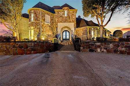 908 Chalet Court Colleyville, TX 76034