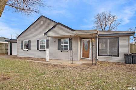 28 River Dr North Pekin, IL 61554