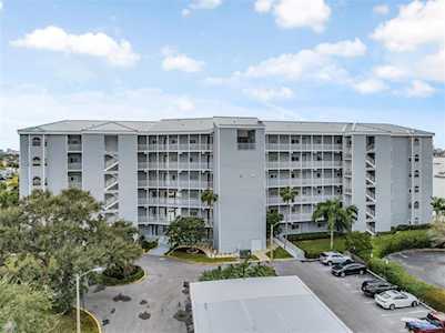 610 Island WAY #507 Clearwater, FL 33767