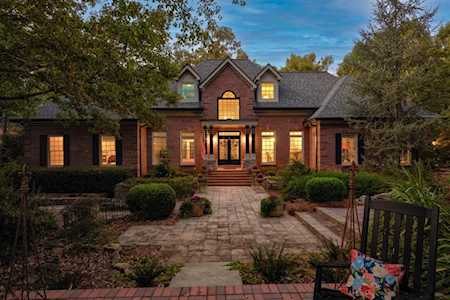 5935 Plantation Drive Roswell, GA 30075