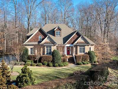 158 Evening Shadow Rd Lake Wylie, SC 29710