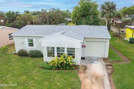 288 Woodland Avenue Daytona Beach, FL 32118