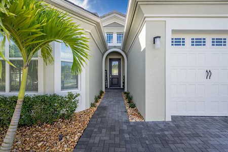 15557 Goldfinch Circle Westlake, FL 33470