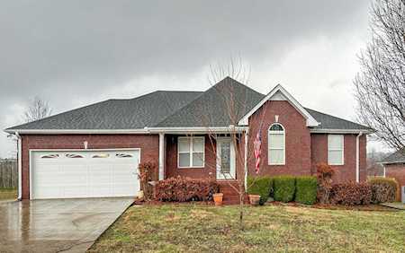 448 Robins Trl Westmoreland, TN 37186