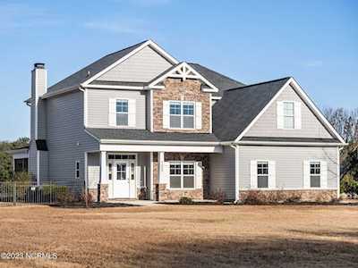 125 Middle Point Road Hampstead, NC 28443