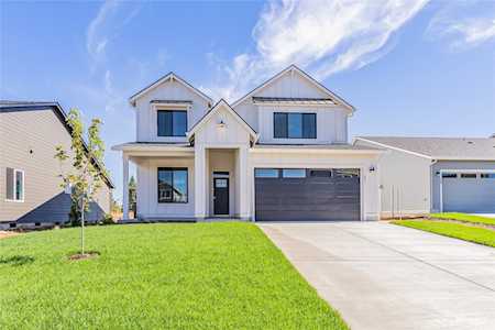 606 Cardinal Ave Winlock, WA 98596