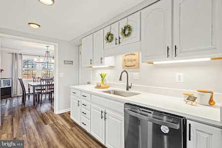 129 Davis Ave SW Leesburg, VA 20175