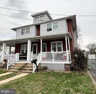 38 Lawson Ave Claymont, DE 19703