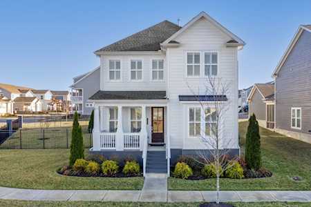 1909 Ridgeland Dr Thompsons Station, TN 37179