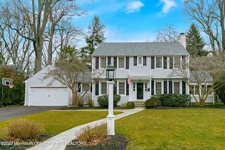 115 Woodland Dr Fair Haven, NJ 07704